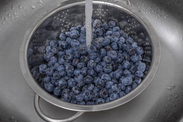 cum sa tii afinele in frigider fara sa mai faca mucegai solutia cu care trebuie sa le speli inainte pentru a rezista 6840212c5a02f