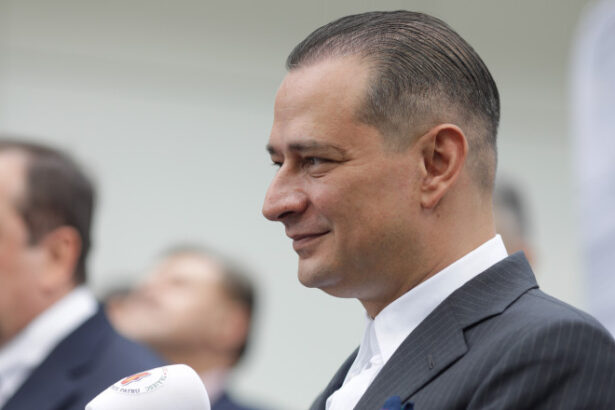 daniel baluta lucrarile la planseu sunt in grafic am gasit bani pentru pasajul unirii 68600ee5b2bba