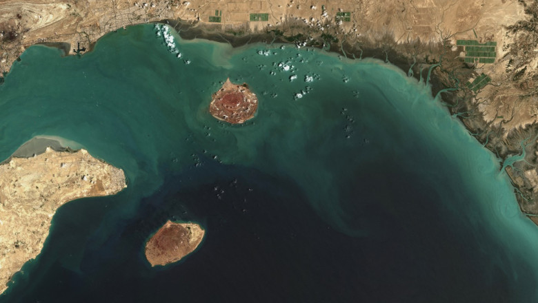 Importanța crucială a strâmtorii Ormuz, pe care Iranul o amenință cu închidere, pentru comerțul internațional 1 de ce stramtoarea ormuz pe care iranul ameninta ca o va inchide este vitala pentru comertul mondial 685a6fabb02dc