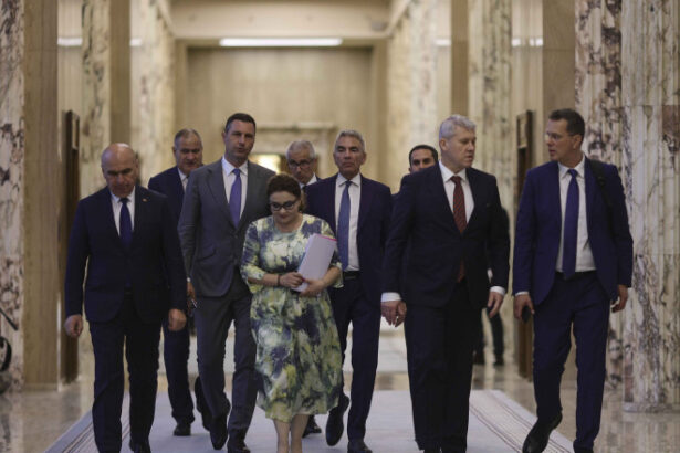 declaratiile de avere ale ministrilor care sunt cei mai bogati membri ai guvernului bolojan 685bbf39a7e4d