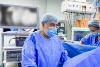 diagnosticata cu o boala grava desi nu avea simptome ce decizie radicala a luat o femeie 6859066ba7050