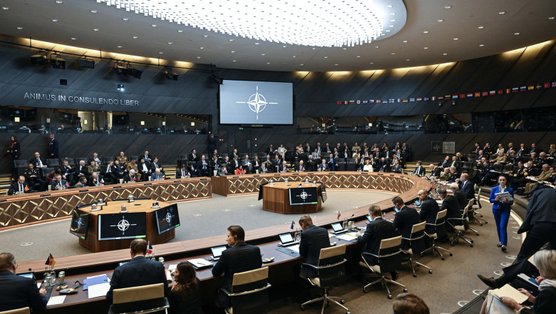 Provocarea liderilor NATO: Cum să-l aducă pe Zelenski la summitul de la Haga fără a-l nemulțumi pe Donald Trump 1 dilema liderilor nato cum sa l invite pe zelenski la summitul de la haga din aceasta luna fara sa l supere pe donald trump 6843162d16e60