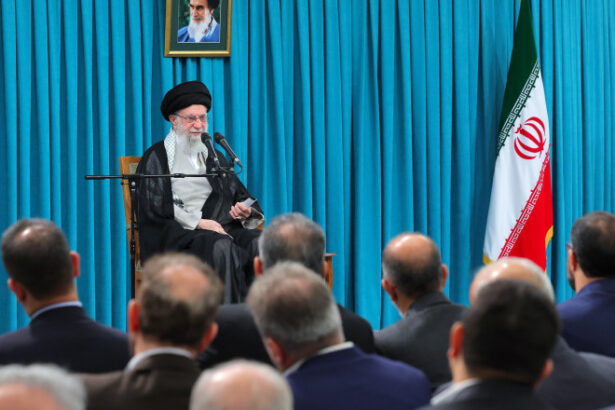 disidentii iranieni care reprezinta o amenintare pentru regim ce spun despre atacurile israelului si tranzitia spre democratie 68538cabe7fcc