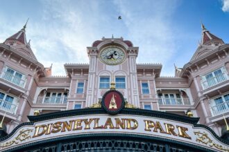 disneyland paris calls in police over alleged fake wedding with child bride 685827d652647