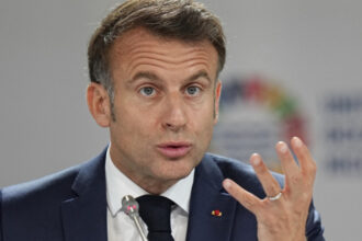 donald trump tinta criticilor la summitul onu al oceanelor emmanuel macron groenlanda si antarctica nu sunt de vanzare 6846d39d27560