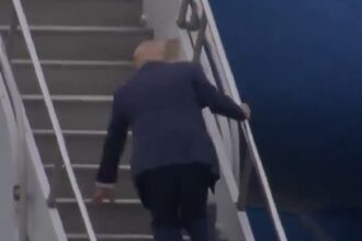 donald trump trips up the steps of air force one 684611c961101