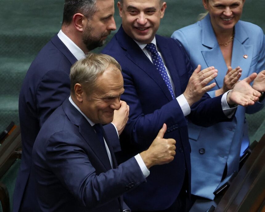 Donald Tusk obține sprijinul popular după o înfrângere în alegerile prezidențiale din Polonia 1 donald tusk wins vote of confidence after polish presidential election blow 6849ae5f5814b