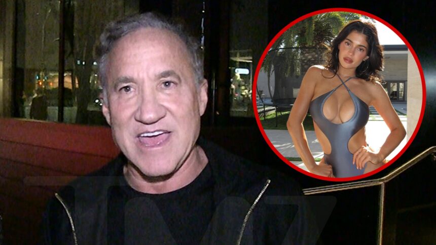 Dr. Terry Recomandă Precauție fetelor în privința operațiilor estetice timpurii de mărire a sânilor 1 dr terry says kylie jenner should caution girls against early boob jobs 6841cda9d9ac5