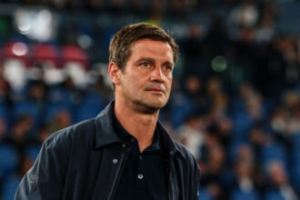 este oficial cristi chivu a semnat cu inter cat va cistiga romanul pe banca nerazzurrilor 6848a179a9cfc