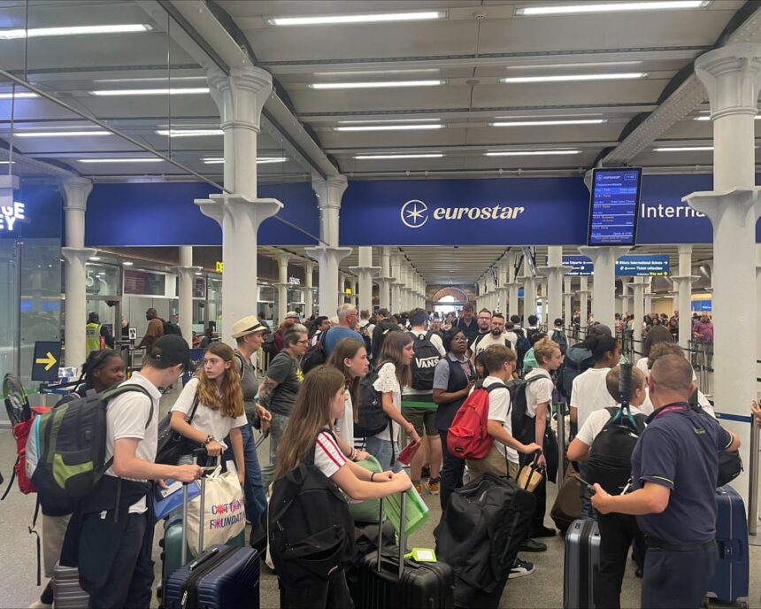 Eurostar se confruntă cu întârzieri majore din cauza unui furt masiv de cabluri în Franța. 1 eurostar facing severe delays after huge cable theft in france 685becfb9aefc