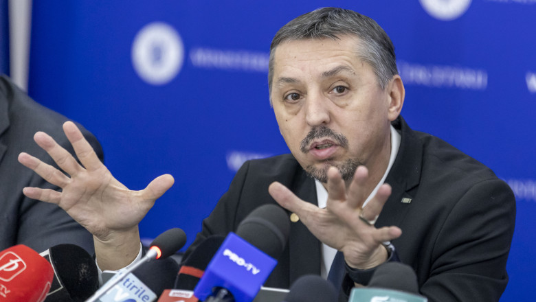 Daniel David afirmă că bursele din România sunt „cele mai generoase” din Uniunea Europeană și necesită o revizuire. Ce criterii vor fi avute în vedere? 1 exclusiv daniel david spune ca sistemul de burse din romania este cel mai generos din ue si trebuie redimensionat ce criterii vor fi urmarite 68601374eb065