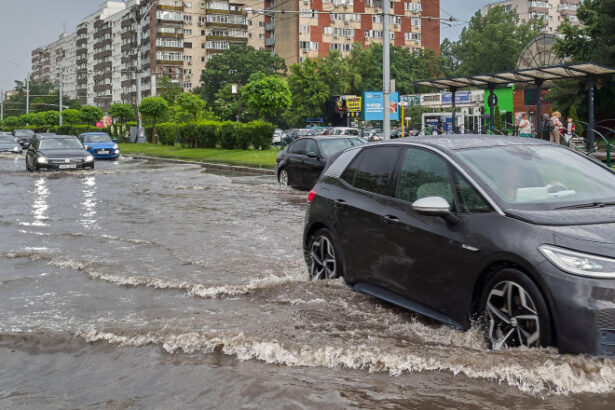 exclusiv furtuna care a inundat capitala semn al schimbarilor climatice roxana bojariu nu vom scapa de ploi ce urmeaza saptamana viitoare 6848610a37933