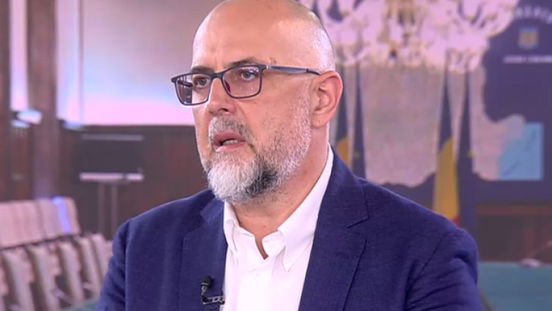 Kelemen Hunor a anunțat: „Acordul politic este finalizat, rotativa este prevăzută”. Momentul depunerii jurământului pentru noii miniștri se apropie 1 exclusiv kelemen hunor acordul politic e gata rotativa este inclusa liderul udmr a anuntat cand vor depune juramantul noii ministri 68585c28e5a35