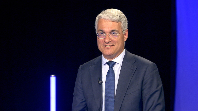 Legea privind salarizarea ar putea fi implementată abia în anul următor. Dragoș Pîslaru: „Progresele au fost minime până acum.” 1 exclusiv legea salarizarii ar putea fi aplicata abia anul viitor dragos pislaru nu s a lucrat mare lucru pana acum 685c24d3bdf9a