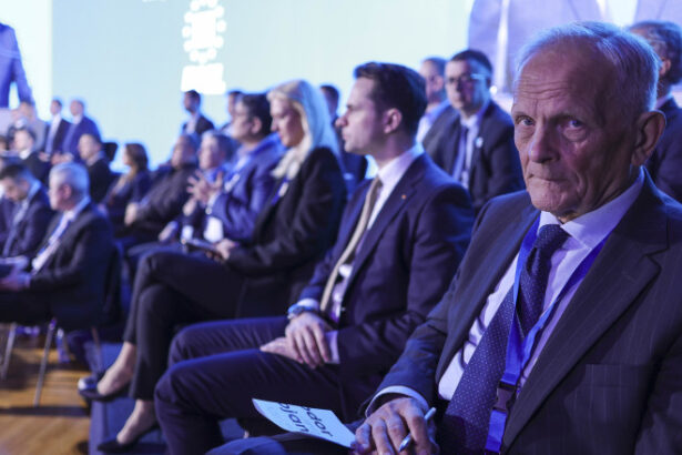 exclusiv theodor stolojan spune ca sistemul fiscal romanesc trebuie regandit cred ca a sosit timpul sa modificam aceasta cota unica 6845549f0c348