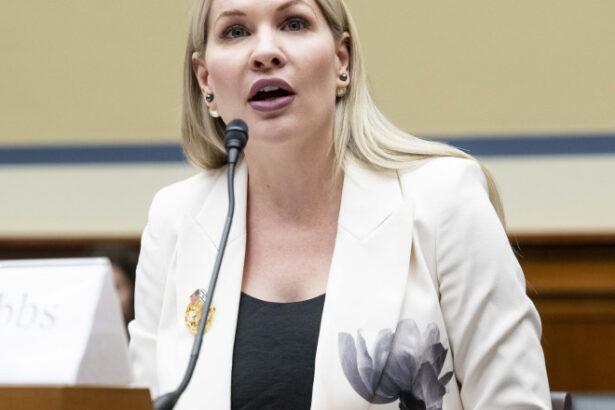 fiica emisarului american in ucraina a facut apel la keith kellogg in timpul atacului rusesc o noapte zgomotoasa la kiev tata 6842e9d1eb4fc