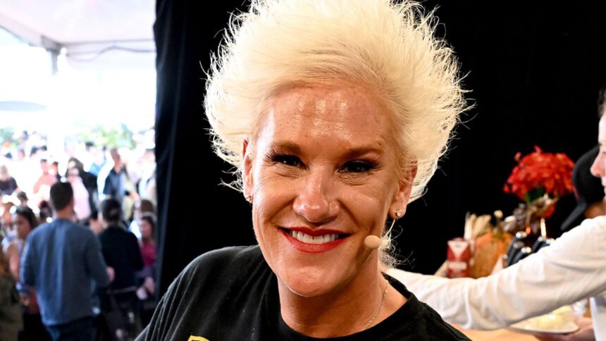 Anne Burrell, Vedeta Food Network, Zâmbește în Ultimul Cadru Publicat înainte de a Părăsi Lumea 1 food network star anne burrell smiles in final photo posted before death 6852101dc09bf