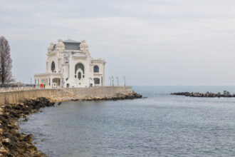 foto cazinoul din constanta a fost vandalizat la doar doua saptamani dupa inaugurare cei identificati vor fi trasi la raspundere 68402abfe33f1