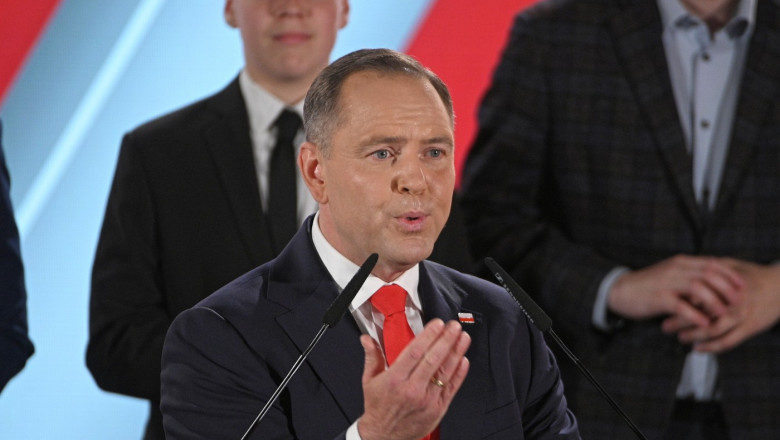 Reacții vehemente în Polonia după ce un jurnal israelian l-a etichetat pe Karol Nawrocki drept „revizionist al Holocaustului” 1 furie in polonia dupa ce o publicatie israeliana l a numit pe karol nawrocki revizionist al holocaustului 683f2786c2467