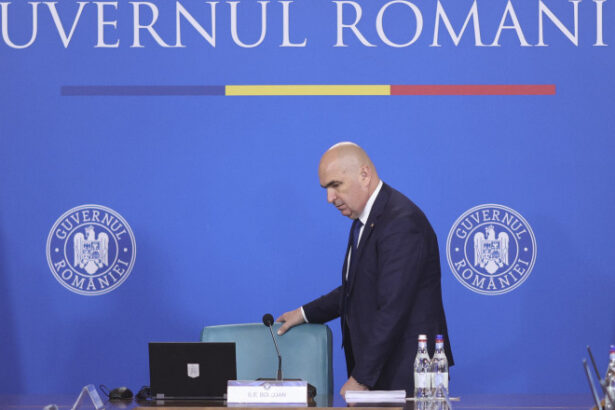 guvernul se intruneste in sedinta la palatul victoria ilie bolojan va anunta masurile de austeritate decise de executiv 685e77b73ecef