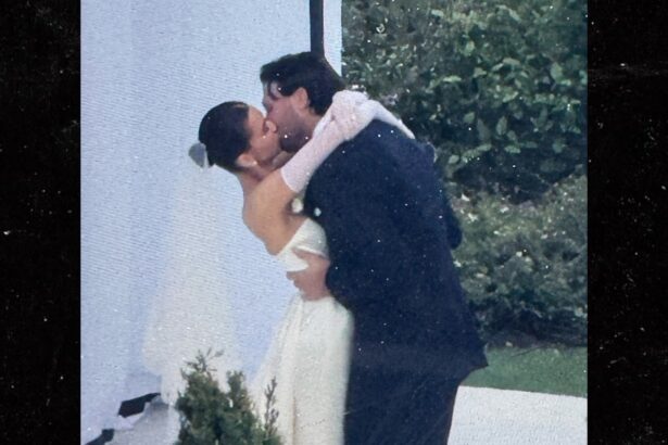hailee steinfeld and josh allen marry lock lips in california wedding 683bab7385675