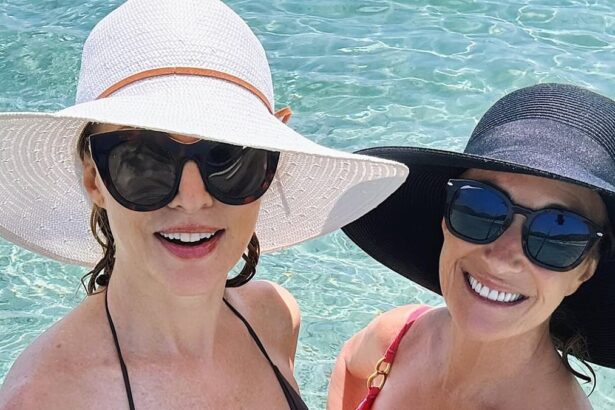 heather graham 55 and jane seymour 74 showcase their incredible figures in swimsuit snap 685cb36df0268