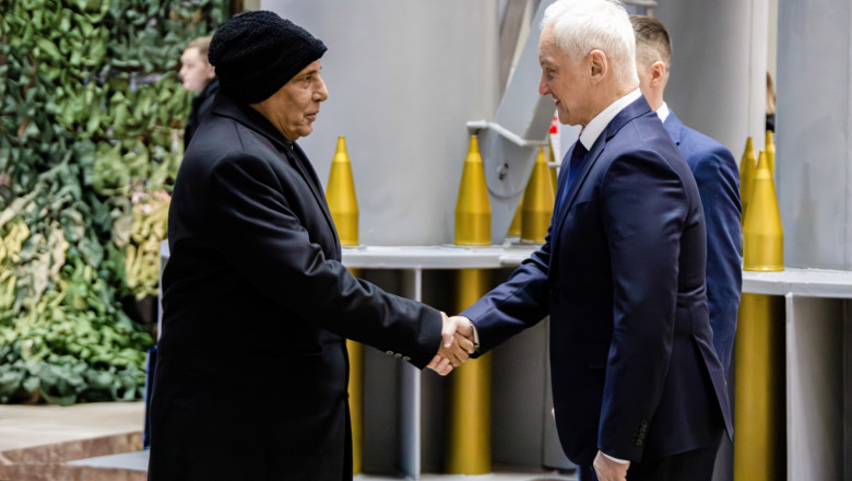 India solicită Rusiei o livrare accelerată a sistemului antiaerian S-400. 1 india a cerut rusiei sa i livreze mai rapid sistemul antiaerian s 400 685e7256710d0