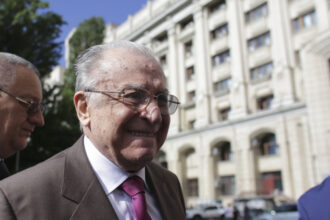 ion iliescu ramane internat la ati spitalul a transmis noi detalii despre starea de sanatate a fostului presedinte 68590672f0f37