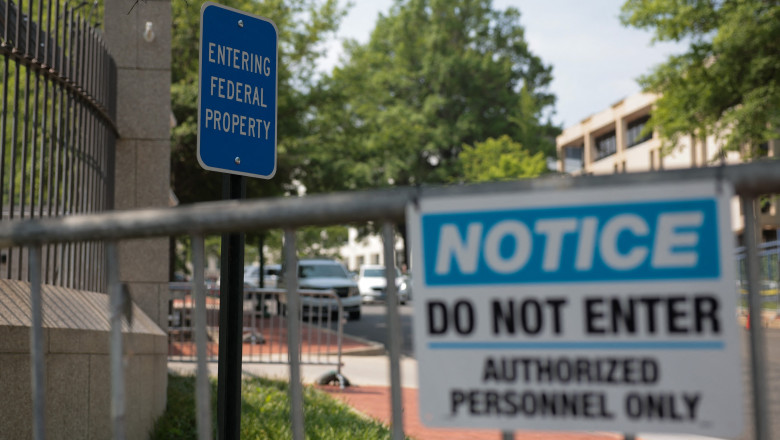 Israelul își suspendă activitatea ambasadelor la nivel global, inclusiv în România, ca răspuns la escaladarea tensiunilor cu Iranul 1 israelul isi inchide ambasadele din intreaga lume inclusiv din romania in urma situatiei tensionate cu iranul 684c694f41fa5