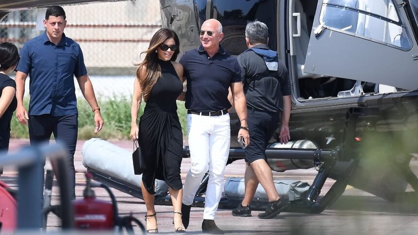 Nunta extravagantă a lui Jeff: MAUREEN CALLAHAN dezvăluie compensația de 76 de milioane de dolari a lui Bezos, destinată să „umfle” mireasa sa pneumatică. 1 jeffs big fat incel wedding maureen callahan exposes pasty tech nerd bezos 76 million overcompensation that will finally pop his pneumatic bride 685c1fc487a3e