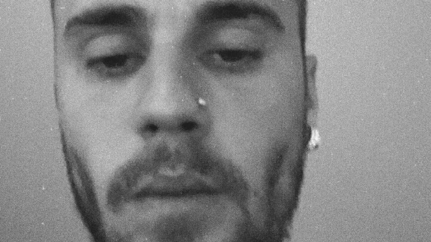 Justin Bieber sugerează indirect cum stau lucrurile în relația cu Hailey, în mijlocul zvonurilor despre tensiuni matrimoniale. 1 justin bieber gives major hint about state of relationship with hailey amid marital strife rumors 685ff35151558