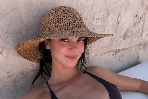 kendall jenner tans in tiny black bikini on desert trip 684a2be5ade6d