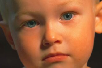 kids with this bad habit are actually baby genuises according to psychology 6862f57f82cd7