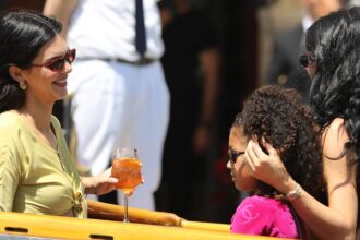 kylie jenners mini plus one stormi joins mom and auntie kendall on canal ride after bezos sanchez wedding 6860b7d7aa04d