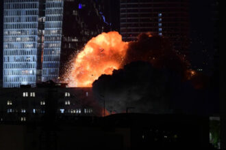 live text a doua noapte de bombardamente israelul este in razboi iranul isi rezerva dreptul de a raspunde decisiv 684d0650ca55b