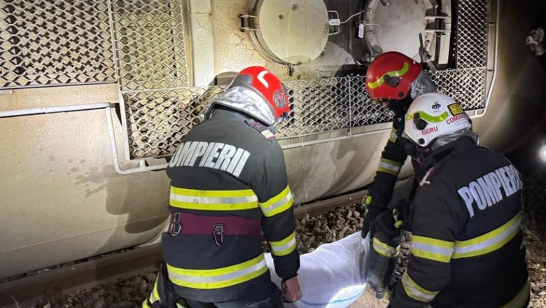 Trenul cu benzină a deraiat, provocând scurgeri de combustibil din unul dintre vagoane 1 locomotiva si doua vagoane ale unui tren plin cu benzina au deraiat se scurge combustibil dintr unul dintre vagoane 6843cadfac716