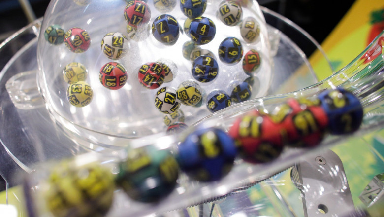 LOTO – Joi, 19 iunie 2025. Premii uriașe la Joker, cu o sumă de peste 4,44 milioane de euro în joc. Report generos și la 6/49 1 loto joi 19 iunie 2025 la joker se pot castiga peste 444 milioane de euro report consistent si la 6 49 6853ab59804a7