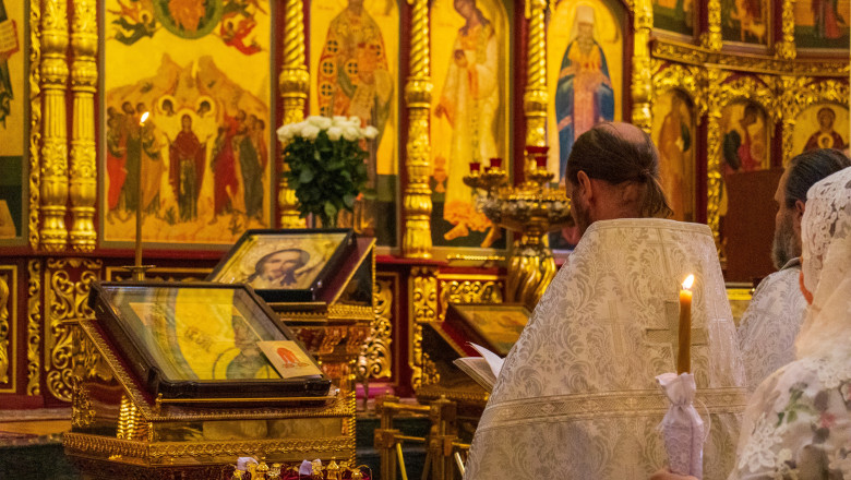 Sărbătoarea Duhului Sfânt 2025: Tradiția ce unește credincioșii în a doua zi de Rusalii 1 lunea sfantului duh 2025 obiceiul pe care toti credinciosii il respecta in a doua zi de rusalii 68466dd283509