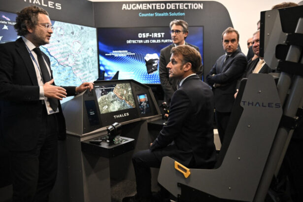 macron cere un spacex european pentru a contracara imperiul lui elon musk spatiul e noua masura a puterii internationale 685590563ef61