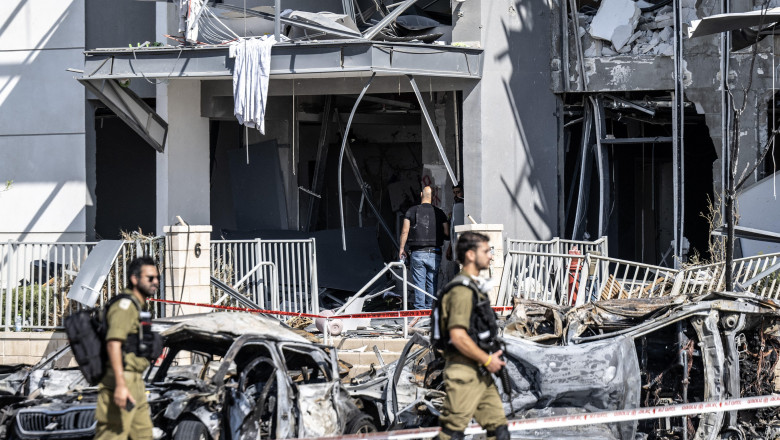 Povestea unui român din Israel: Cum își fac față oamenii în fața amenințărilor iraniene – Zile grele, dar cu speranță în suflet 1 marturia unui roman din israel cum se pregatesc oamenii de atacurile iraniene nu sunt zile usoare dar suntem optimisti 6857c52e8b807