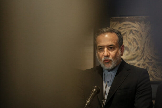 ministrii europeni vor purta vineri la geneva discutii cu iranul pe tema nucleara potrivit unei surse reuters 6853a8c16d0b8