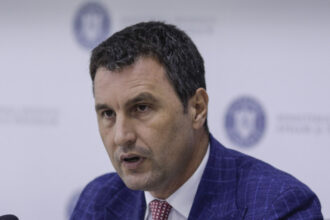 ministrul finantelor vrea ca pensionarii cu venituri foarte mari sa plateasca contributii la sanatate o masura posibila 683db8f6838ed