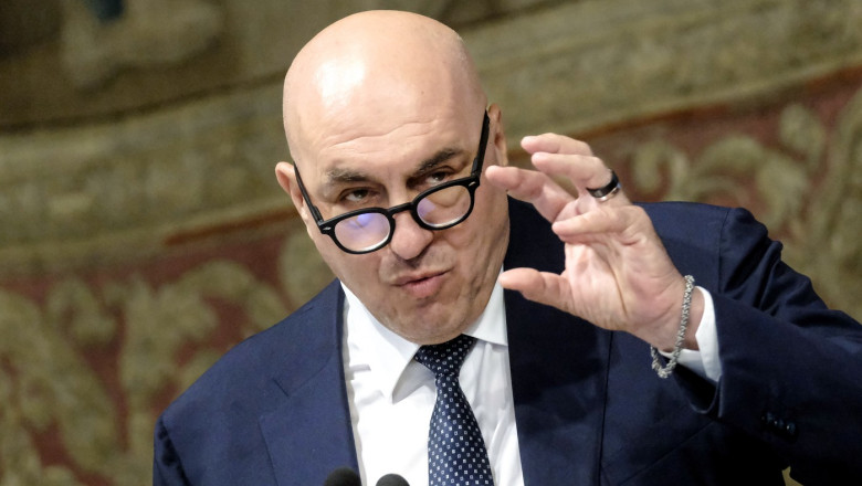 Oficialul italian din domeniul Apărării afirmă că NATO își pierde relevanța în forma actuală 1 ministrul italian al apararii spune ca nato nu mai are un motiv sa existe asa cum este acum 6855a1cf58aab