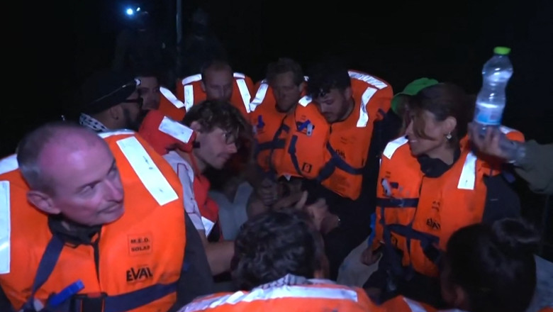 nava umanitara madleen blocata in israel activistii pro palestinieni inclusiv greta thunberg asteapta repatrierea 6847ce624e3e6