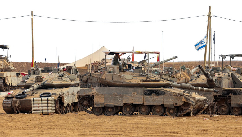 Netanyahu admite că Israelul sprijină înarmarea adversarilor Hamas din Gaza. Opoziția denunță strategia ca fiind o „aberație completă” 1 netanyahu confirma ca israelul inarmeaza rivalii hamas din gaza opozitia numeste planul o nebunie totala 68430f22d84e7