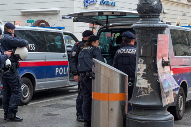 news alert atac armat intr o scoala din orasul austriac graz cel putin cinci persoane au fost ucise 68480321358ec