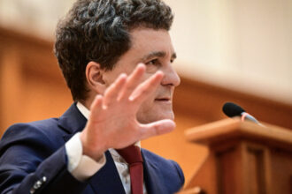 nicusor dan despre alesii racolati de psd de la partidele suveraniste e o dinamica parlamentara constitutionala 684178c08f8e0