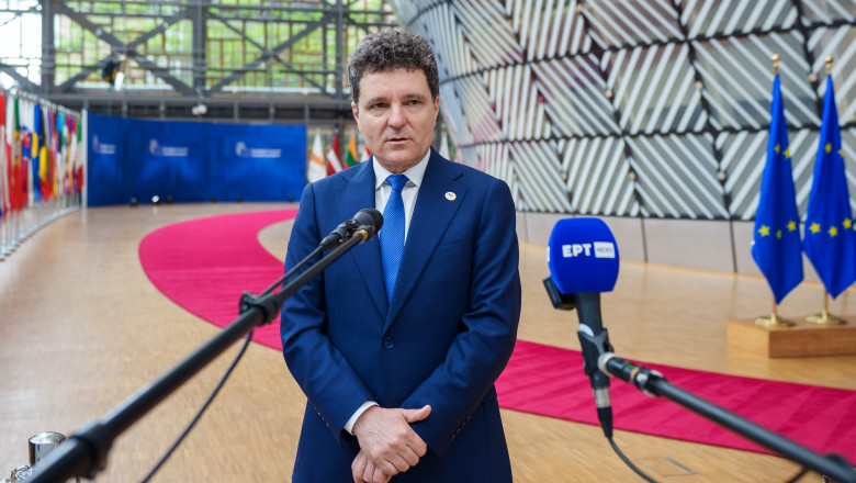 Nicușor Dan, privind austeritatea: „Timpul ne apasă, vor fi implementate măsuri oarecum drastice.” Ce părere are despre venitul său? 1 nicusor dan despre masurile de austeritate suntem presati de timp se vor lua niste masuri cumva grosiere ce spune de salariul sau 685e2d936b15e