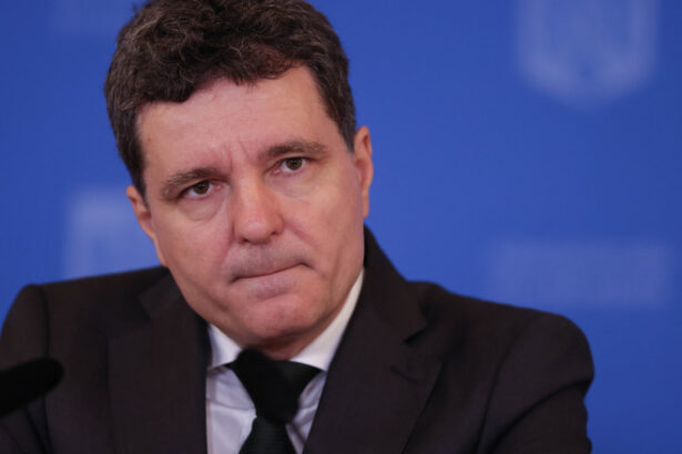 nicusor dan nemultumit de procesul anticoruptie statul roman are restante foarte mari e nevoie de un director civil la sri 6840002900e60