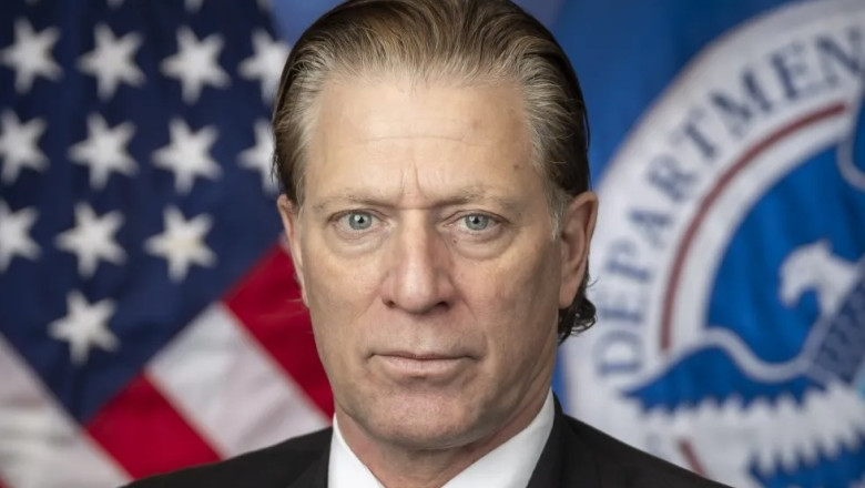 Noul lider al agenției americane pentru gestionarea dezastrelor ignoră sezonul uraganelor din SUA. Răspunsul echipei FEMA 1 noul sef al agentiei americane pentru dezastre nu stie ca sua au un sezon al uraganelor reactia personalului fema 683ecc1f5c958